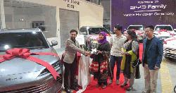 গ্রাহকের হাতে সিলায়ন ৬ গাড়ি হস্তান্তর করলো বিওয়াইডি বাংলাদেশ