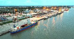 রেকর্ড পরিমাণ কনটেইনার হ্যান্ডলিং বেড়েছে মোংলা বন্দরে