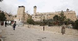 ফিলিস্তিনের ঐতিহাসিক ইবরাহিমি মসজিদ বন্ধ করে দিল ইসরায়েল