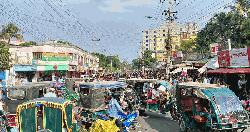 রাবি শিক্ষার্থীর ওপর হামলা, মহাসড়ক অবরোধ করে বিক্ষোভ