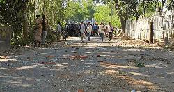 চকরিয়ায় ইটভাটা শ্রমিকদের হামলায় পুলিশ–বিজিবি আহত, ৫ গ্রেফতার