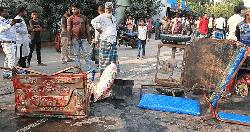 দিনাজপুরে মিনিবাস-অটোরিকশার মুখোমুখি সংঘর্ষে একই পরিবারের ৪ জন নিহত 