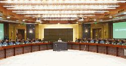 সশস্ত্র বাহিনীর কর্মকর্তাদের সাথে প্রধান উপদেষ্টার মতবিনিময়